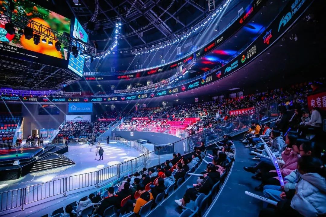 他们锁定了 他们锁定了